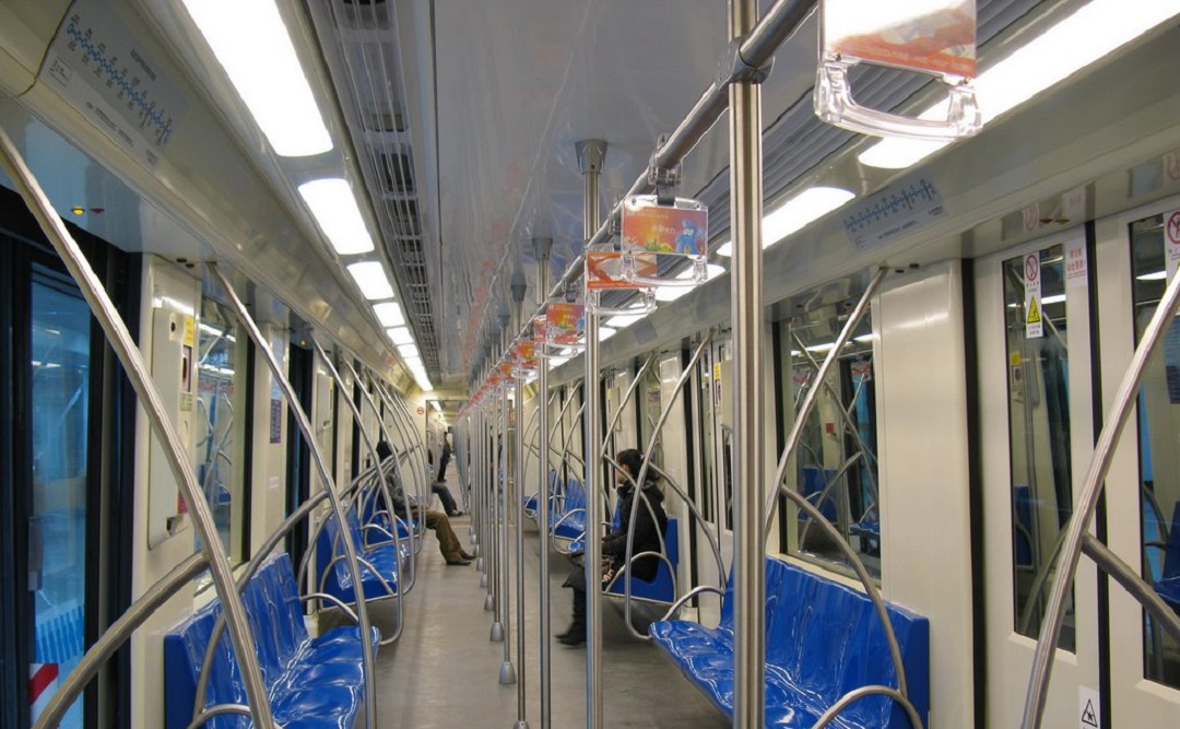 上海地铁改造透明灯条.jpg